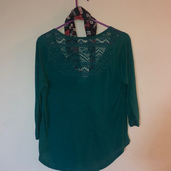 SHIRT WITH MATCHING SCARF - Picture 4 of 4